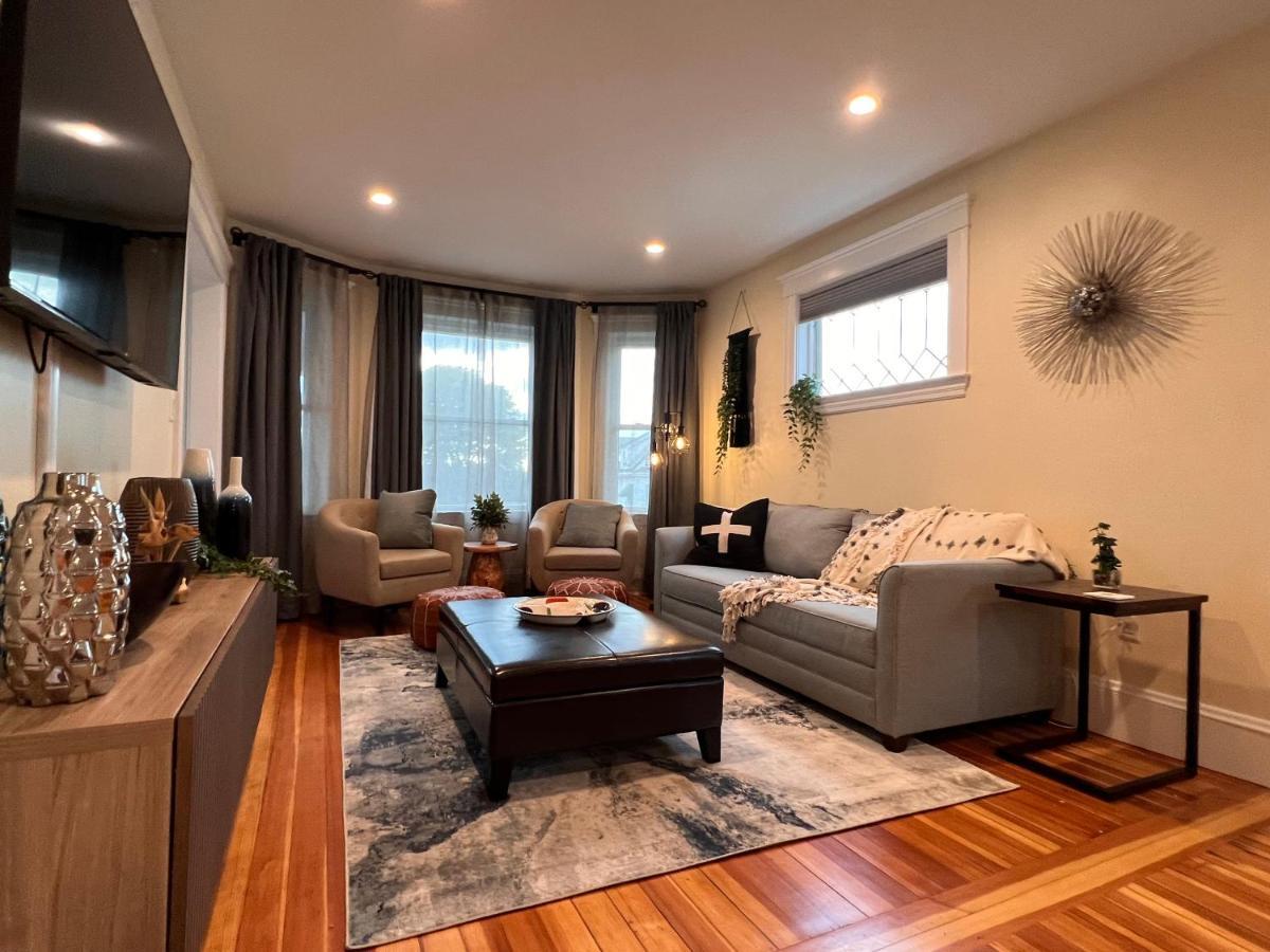 Your Boston Retreat - Great Porches - 2/Br Sleep 6 Everett Ngoại thất bức ảnh
