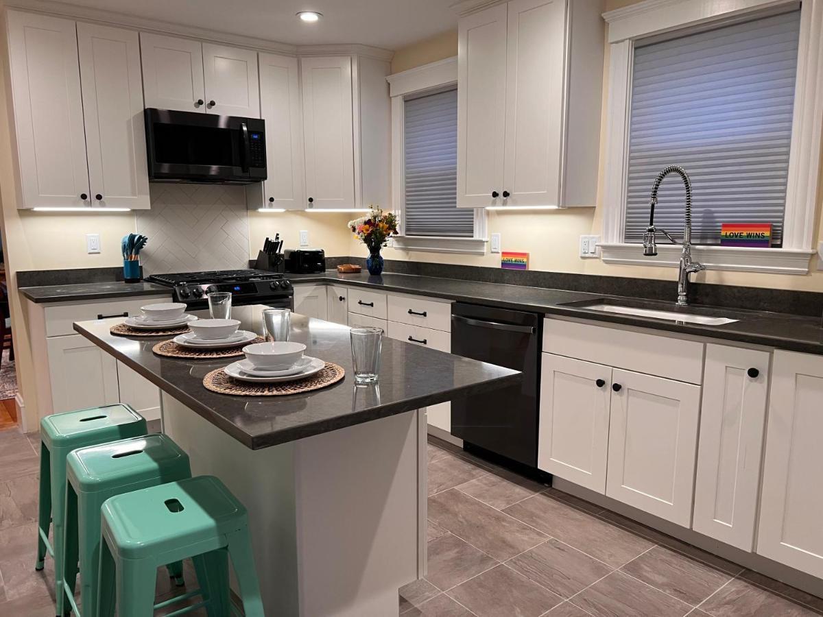 Your Boston Retreat - Great Porches - 2/Br Sleep 6 Everett Ngoại thất bức ảnh